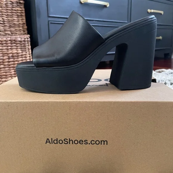 ALDO platform shoes - Picture 2 of 7